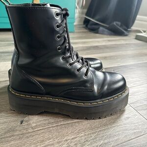 Dr. Martens Jadon Boot Smooth Leather Platforms